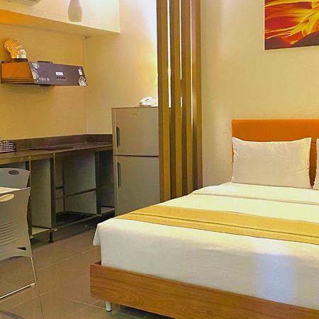 The Orchard Cebu Hotel & Suites Powered By Cocotel Мандау Сити Екстериор снимка